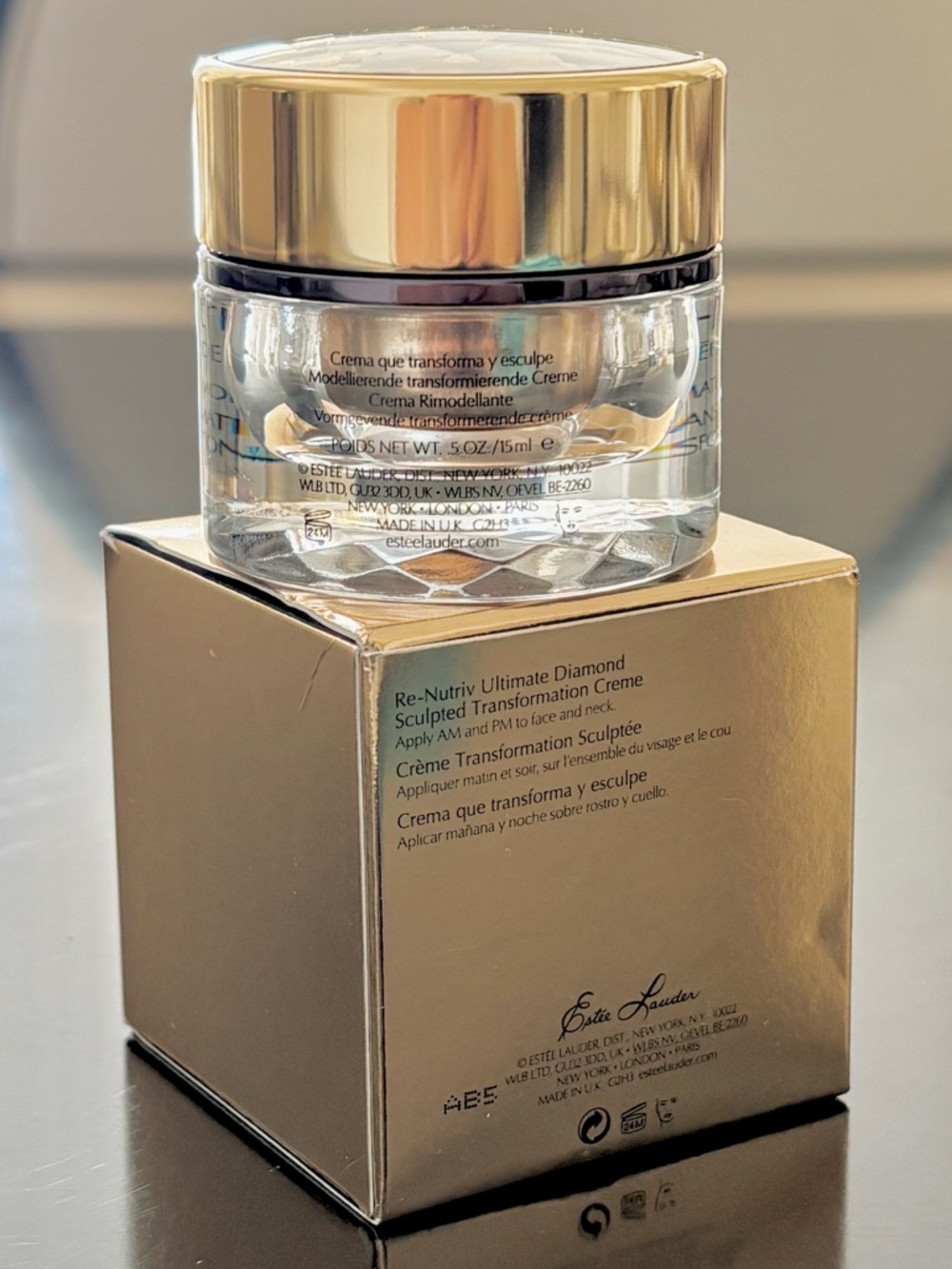 Estee Lauder Re-Nutriv Ultimate Diamond Cream - Picture 3 of 4